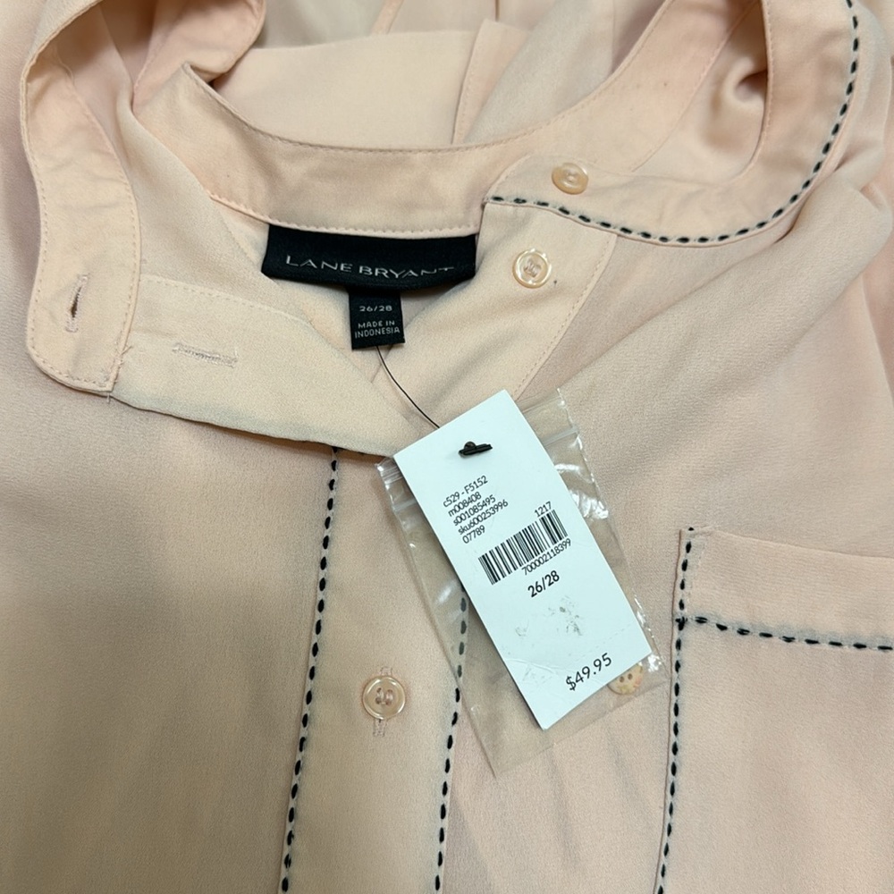Lane Bryant blouse size 26/28 in a pale pink/blush - Picture 10 of 10